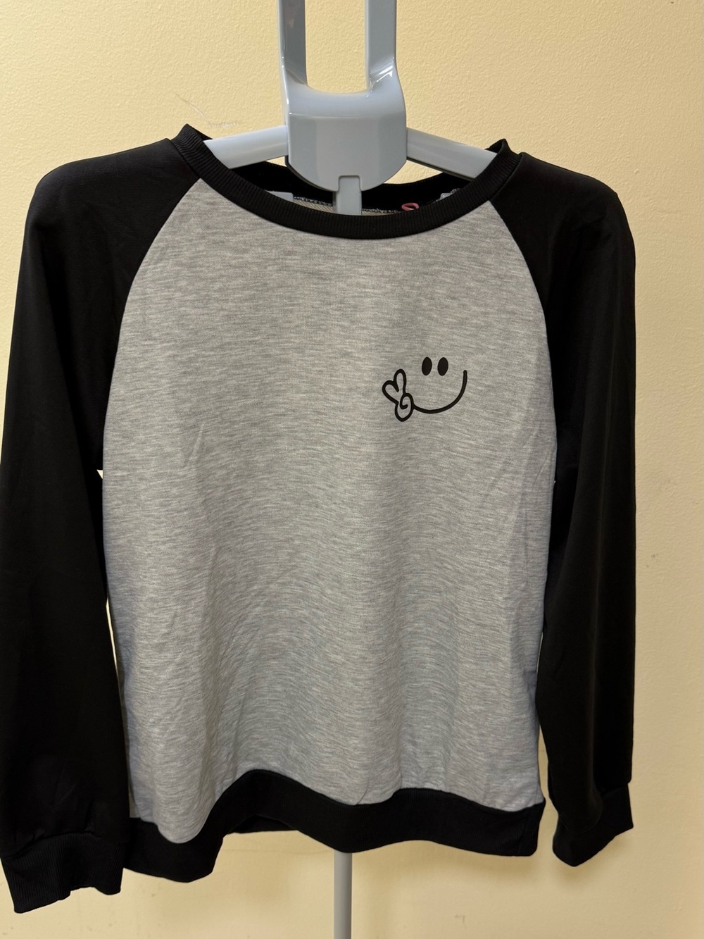 lol Black & Gray Raglan Smile Long-Sleeve Top